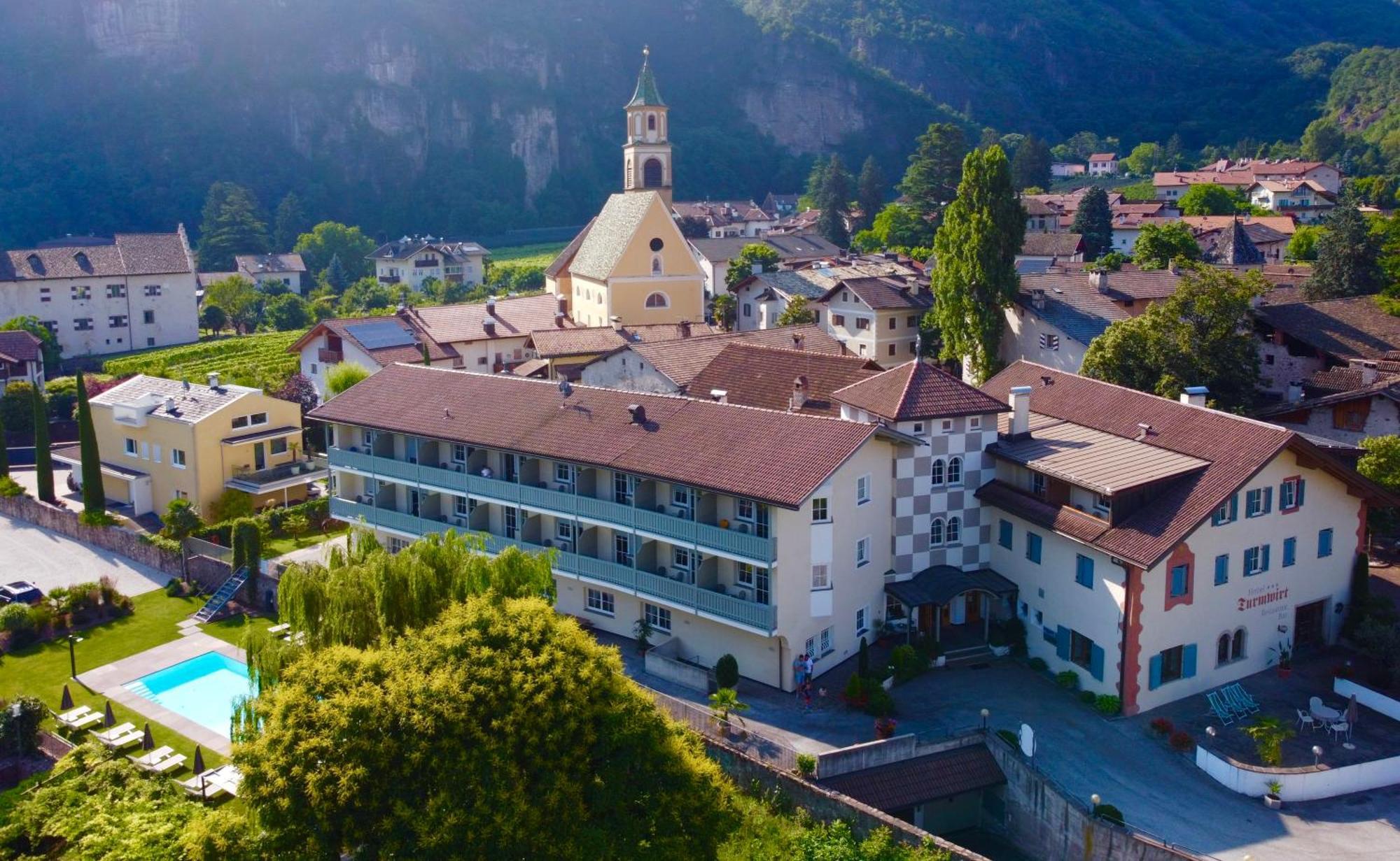 Hotel Turmwirt Ora / Auer Exteriör bild